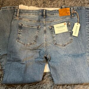 NWT Tecovas women’s straight jeans size 31